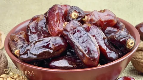 تصویر 3 از خرما مضافتی اصیل کرمان با خاستگاه اقلیمی ریشه دار و کیفیت رقابتی